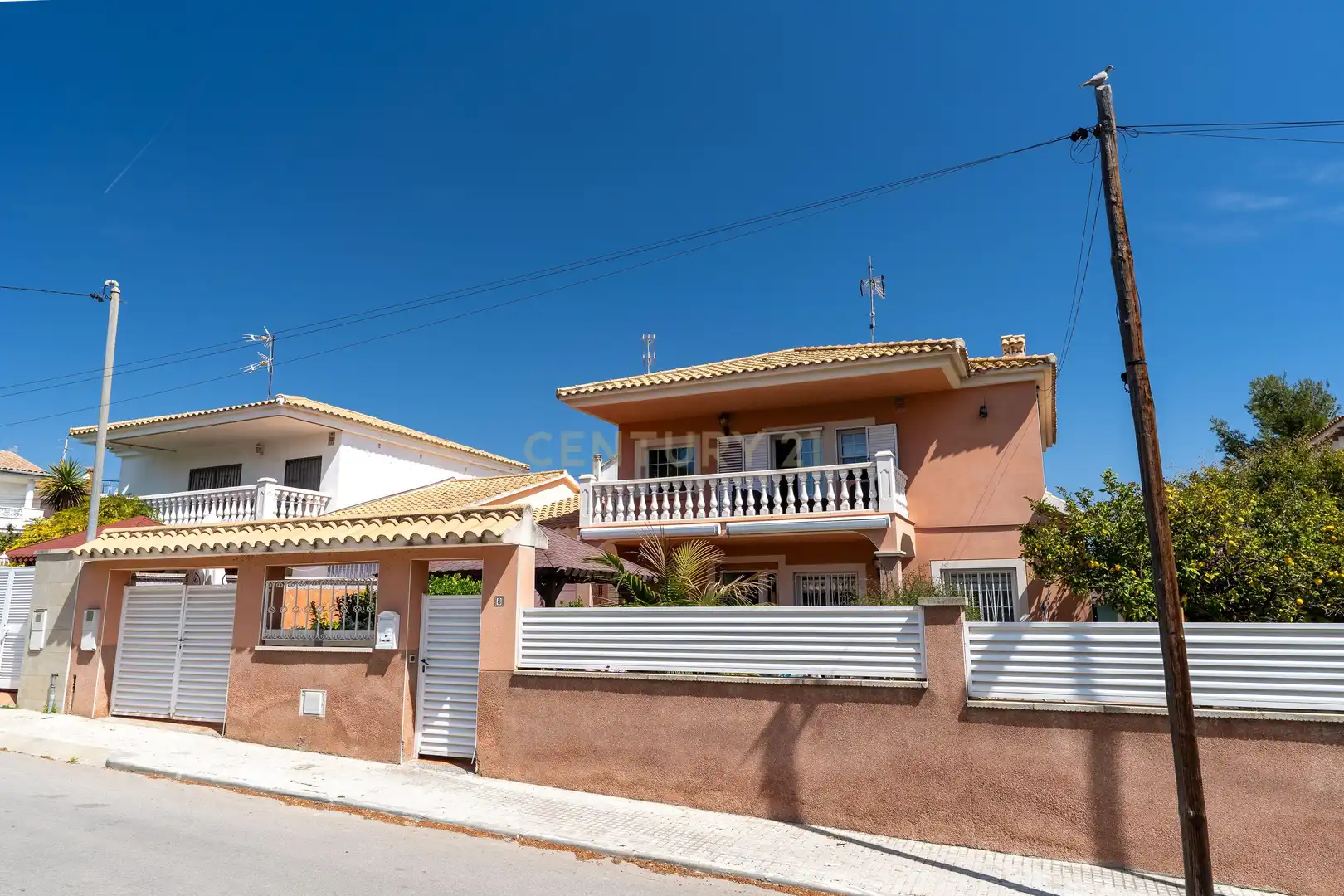 Vista exterior de Casa o xalet en venda en Cubelles amb Aire condicionat i Alarma