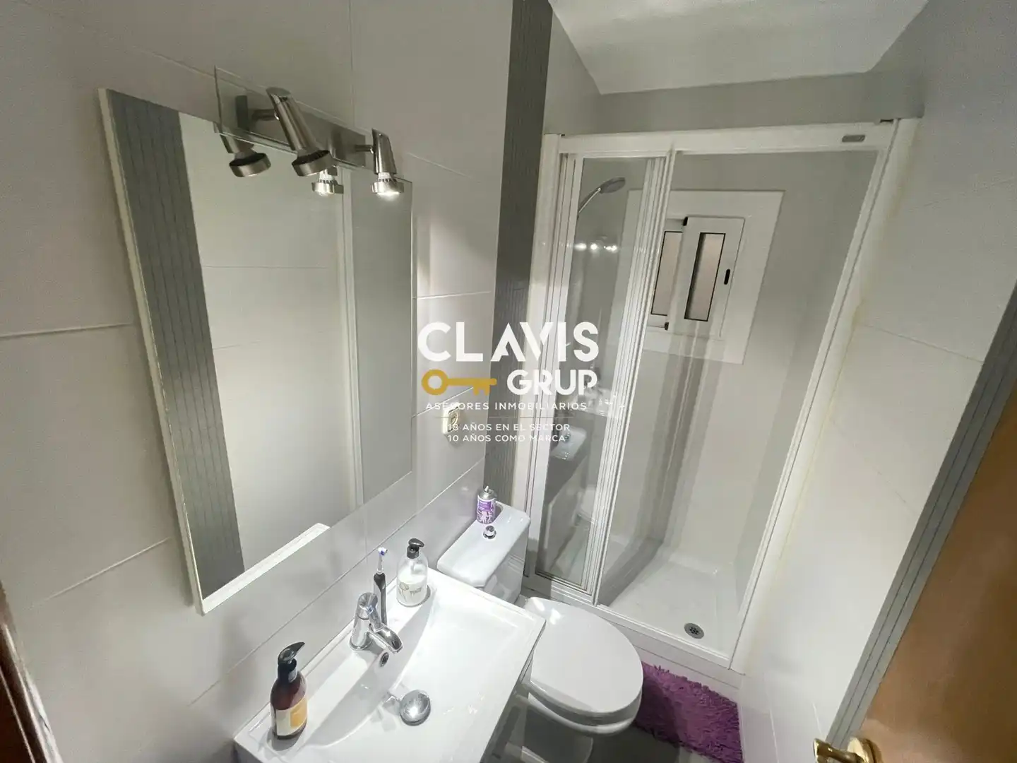 Flat with terrace for sale in Nou Barris, imagen 6