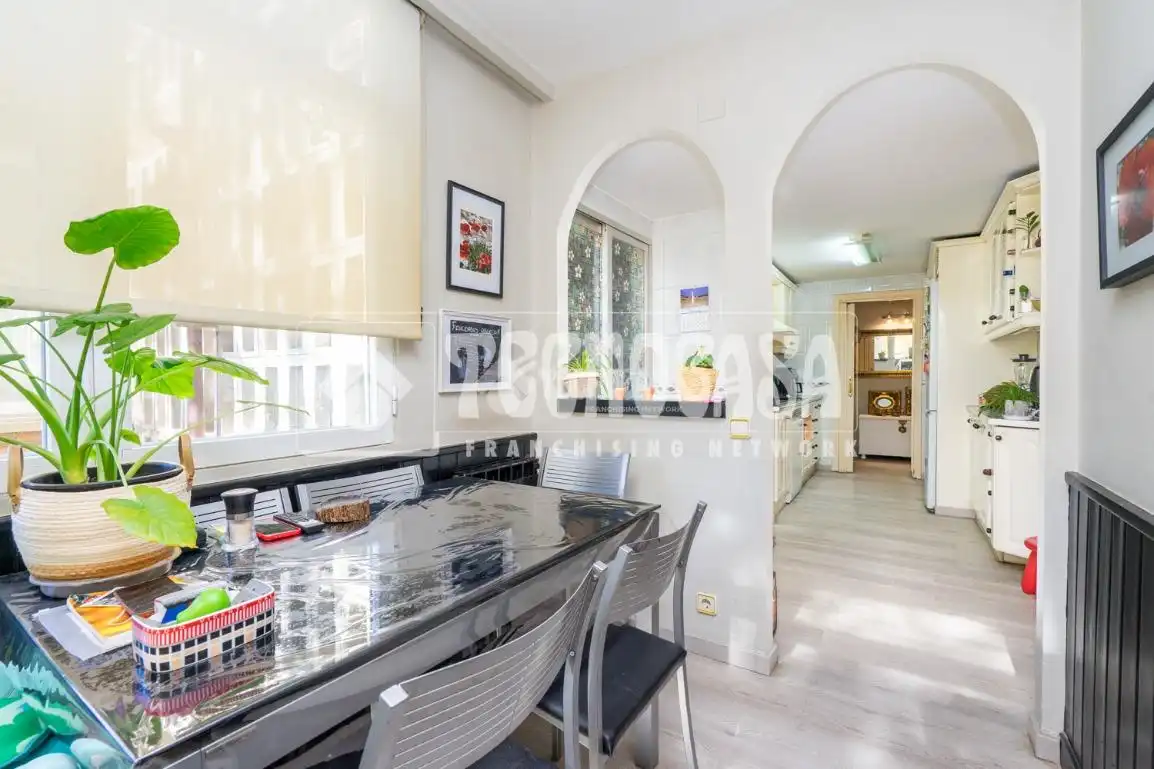 Kitchen of Flat for sale in Coslada  with Heating and Storage room