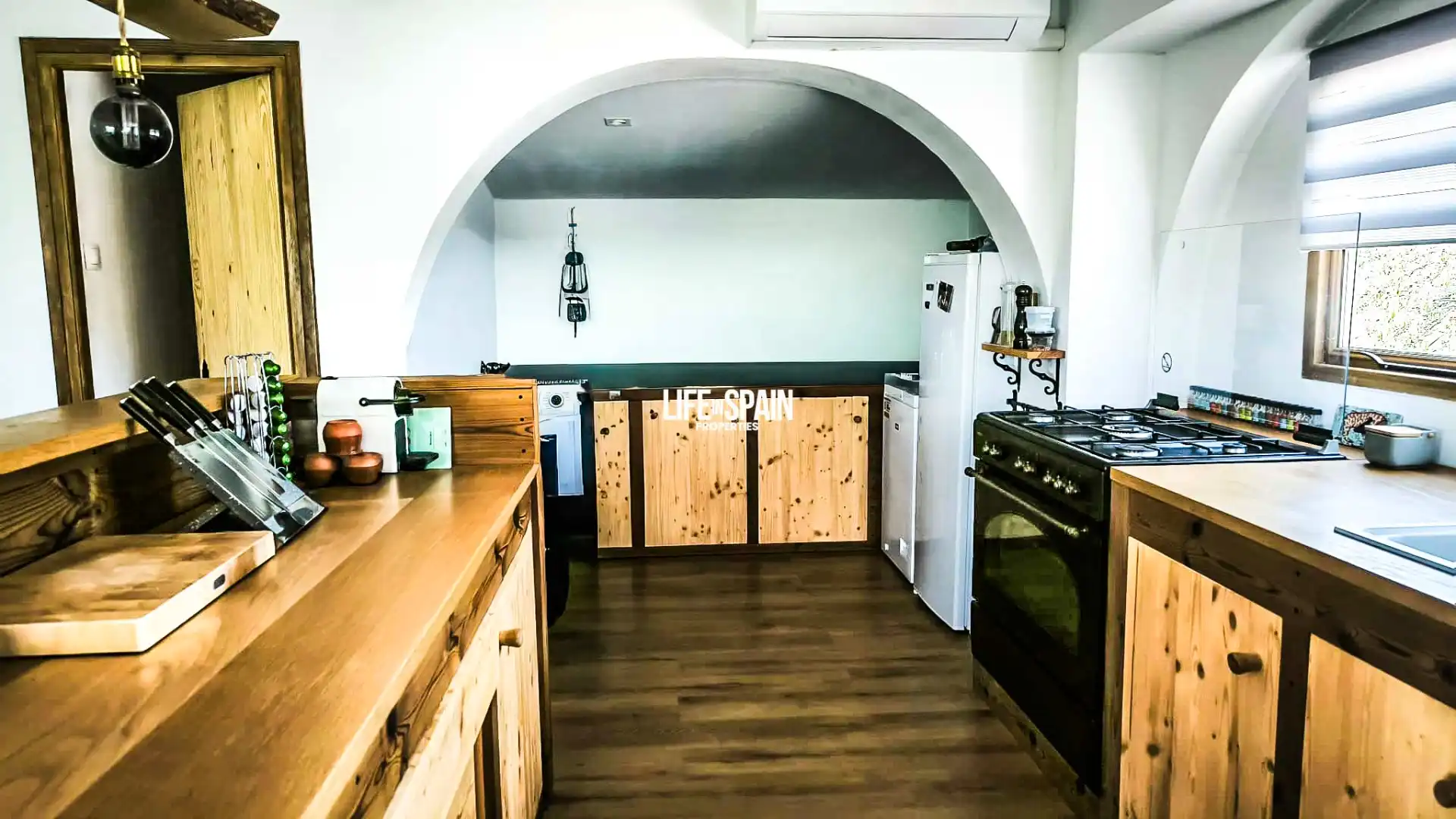 Küche von Country house zum Verkauf in Rasquera mit Klimaanlage, Privatgarten und Terrasse