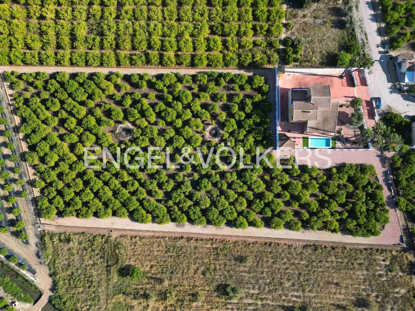 Finca rústica en venda en Orihuela amb Aire condicionat, Calefacció i Jardí privat