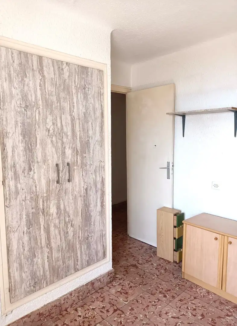 Dormitori de Apartament en venda en Roses amb Terrassa