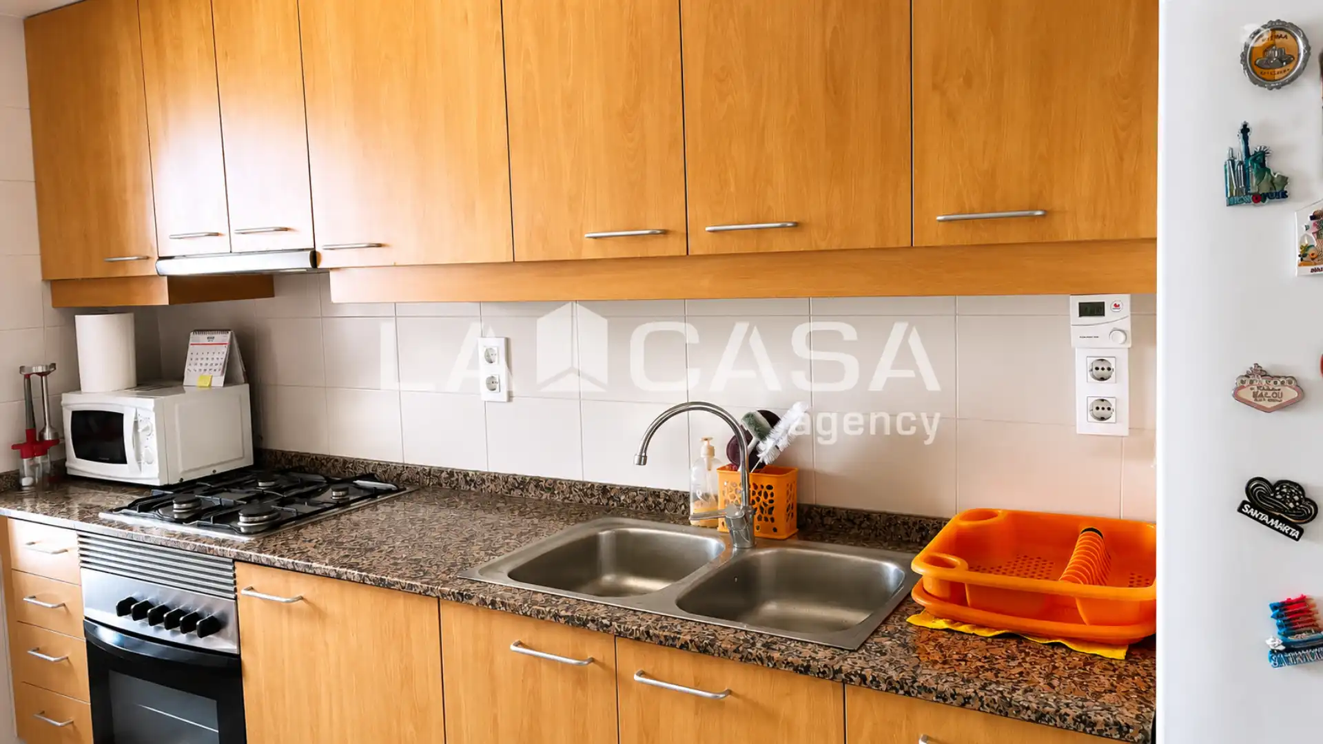 Cocina de Piso en venta en Badalona con Terraza, Trastero y Balcón