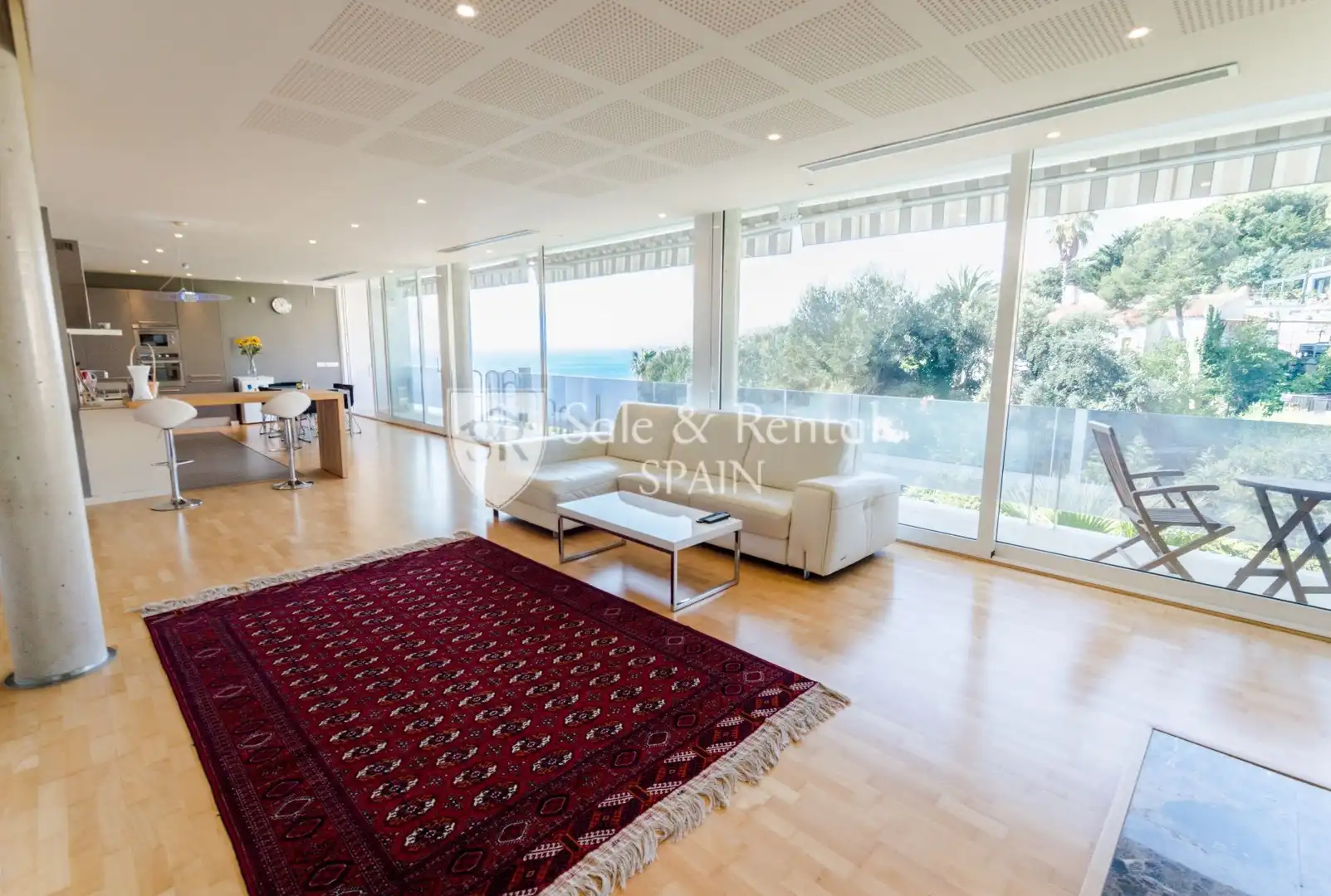 Sala d'estar de Casa o xalet en venda en Lloret de Mar amb Aire condicionat, Jardí privat i Terrassa