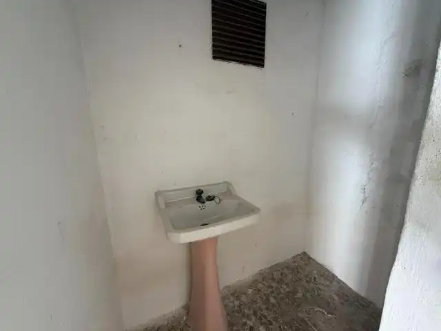 Baño de Local de alquiler en Norte