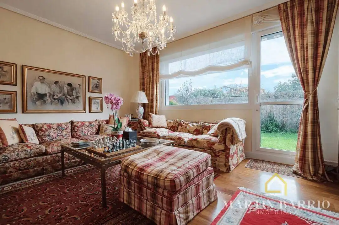 Sala de estar de Piso en venta en Getxo  con Aire acondicionado, Calefacción y Jardín privado