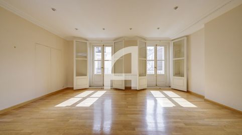 Foto 3 de Piso en venta en Recoletos, Madrid Capital