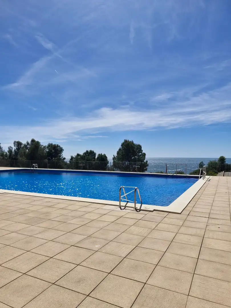 Piscina de Apartament en venda en Salou amb Aire condicionat, Terrassa i Traster