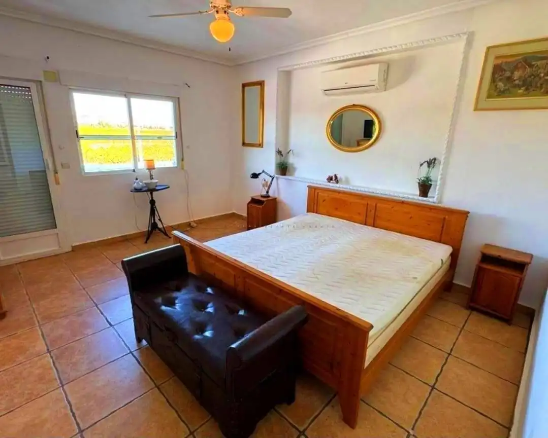 Dormitori de Casa o xalet en venda en Cox amb Piscina