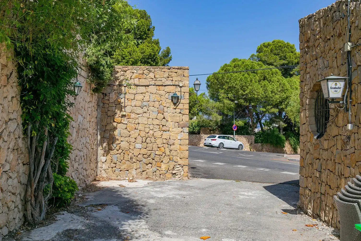 Außenansicht von Geschaftsraum zur Miete in Calpe / Calp mit Klimaanlage, Möbliert und Internet
