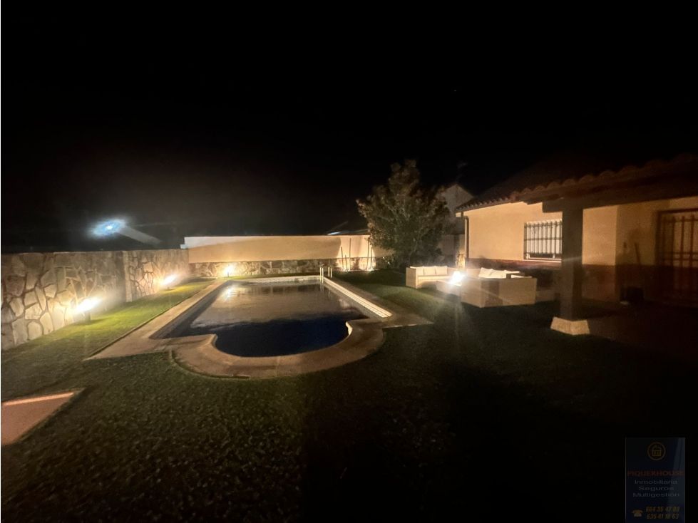 Piscina de Casa o xalet en venda en Novés amb Piscina