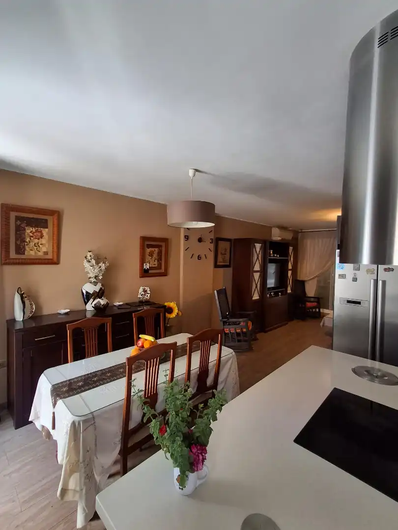 Menjador de Casa o xalet en venda en Dos Hermanas amb Aire condicionat, Terrassa i Traster