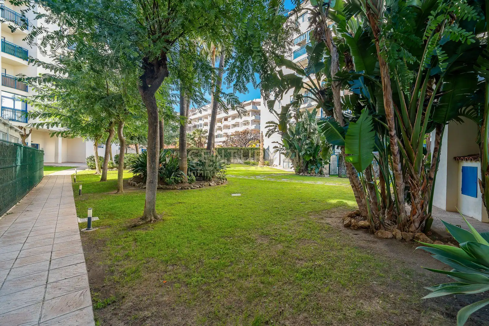 Jardín de Apartamento en venta en Estepona con Jardín privado, Horno y Piscina comunitaria