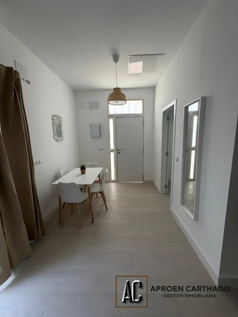 Casa aparellada de lloguer a Cartagena ciudad, imagen 2