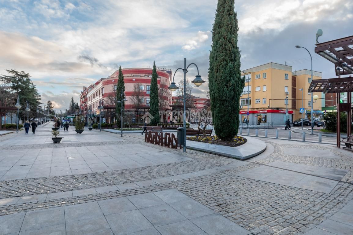 Exterior view of Flat for sale in Majadahonda  with Air Conditioner and Heating