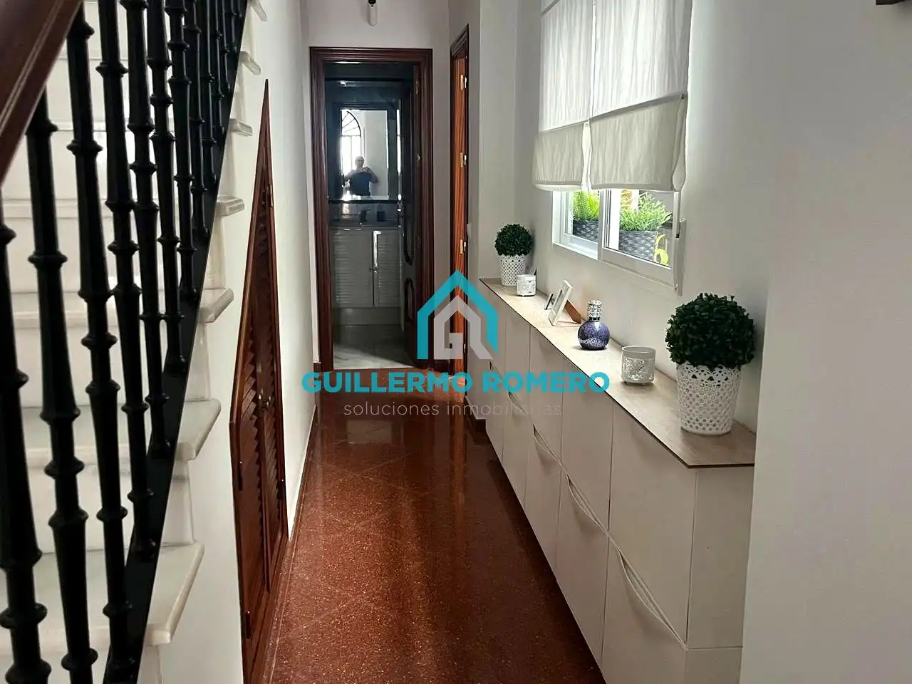 Houses for sale in La Puebla del Río  with Air Conditioner
