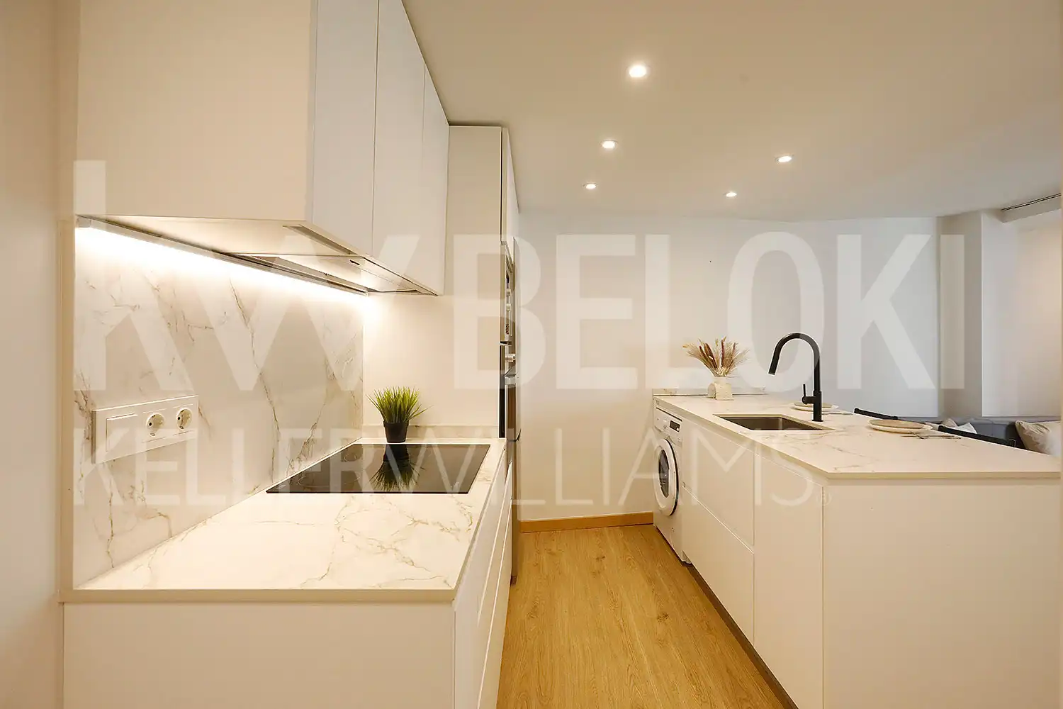 Kitchen of Flat for sale in Errenteria  with Heating and Balcony
