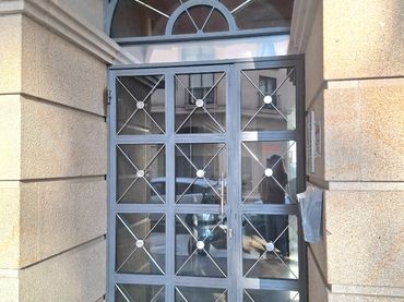 Pis amb ascensor en venda a Avenida da Hispanidade