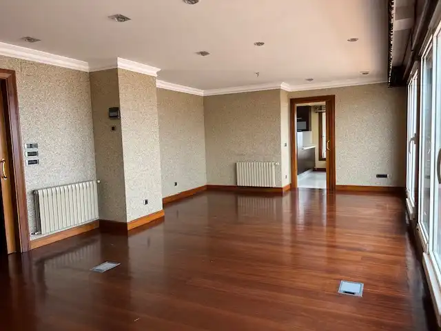 Sala de estar de Piso de alquiler en Vigo  con Aire acondicionado, Calefacción y Parquet
