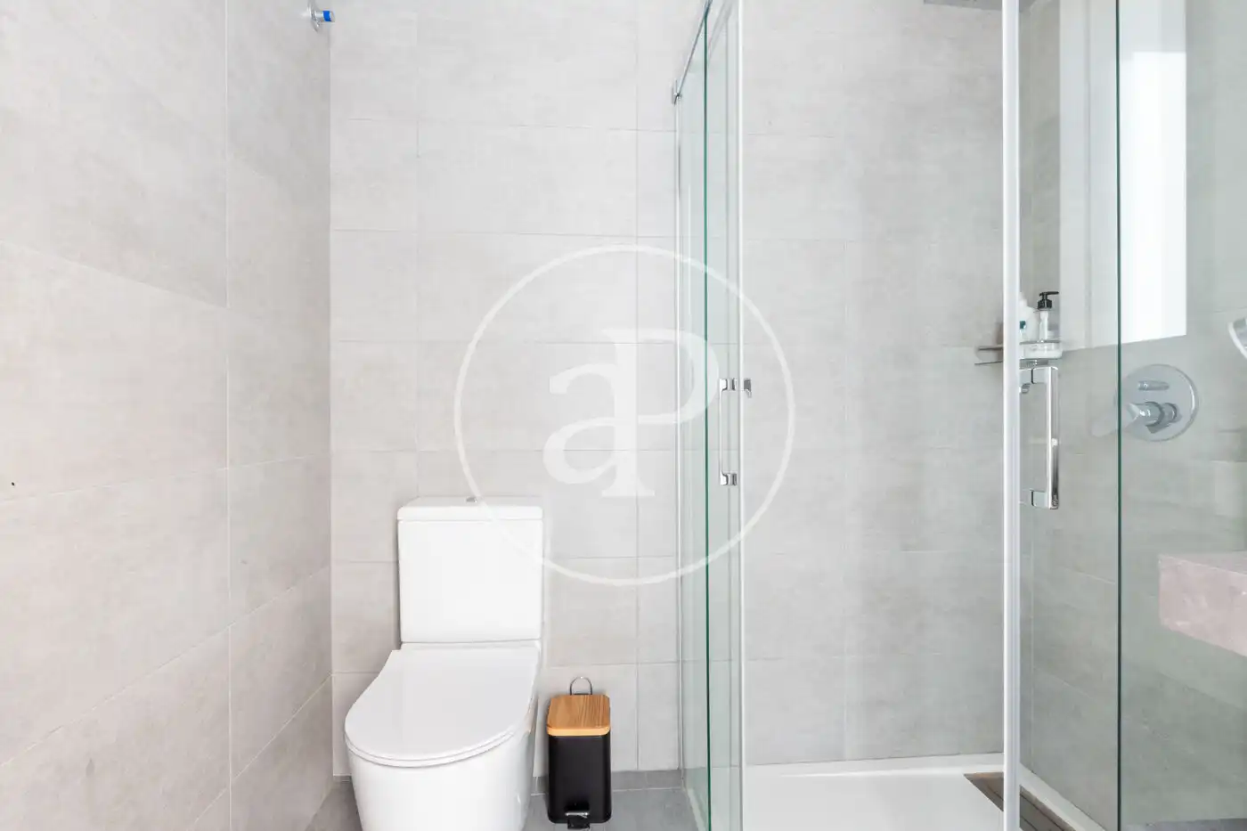 Bathroom of Houses for sale in L'Eliana  with Air Conditioner, Heating and Private garden