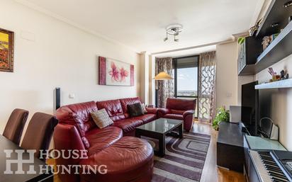 Living room of Flat for sale in  Madrid Capital  with Air Conditioner, Heating and Storage room