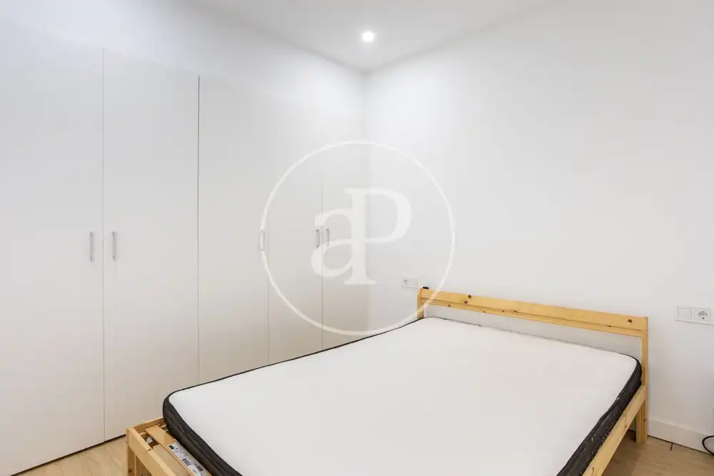 Schlafzimmer von Wohnung zur Miete in Valencia mit Klimaanlage, Heizung und Terrasse
