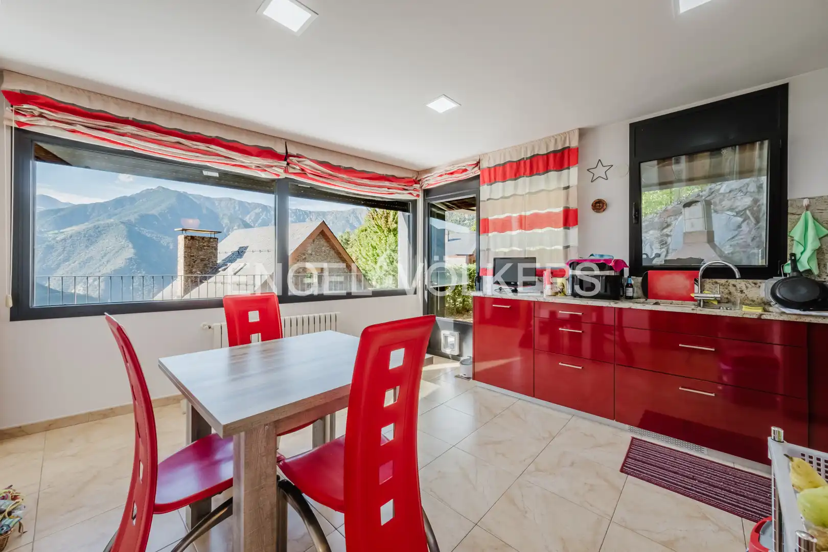 5-bedroom chalet for sale in Aixirivall, Sant Julià de Lòria · 8 of 30