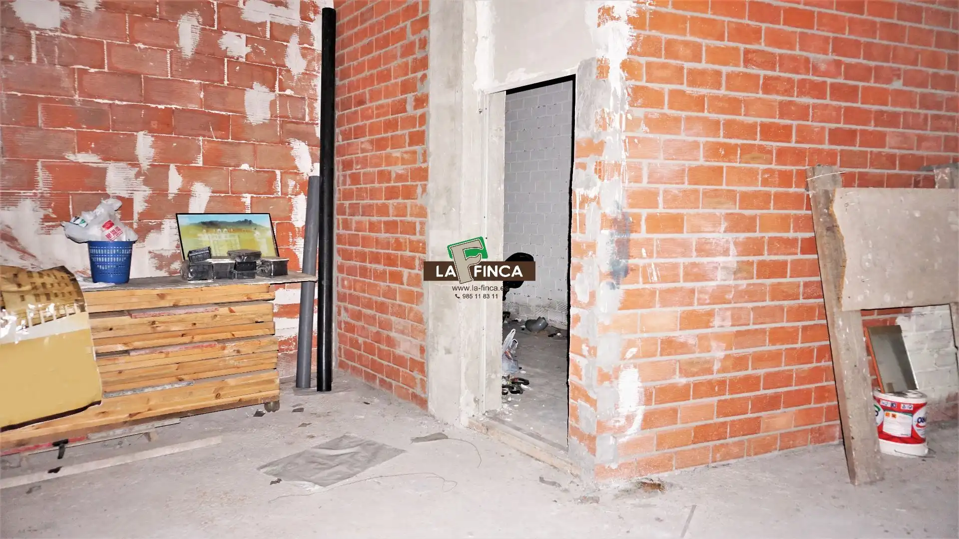 Local en venta en Langreo con Terraza