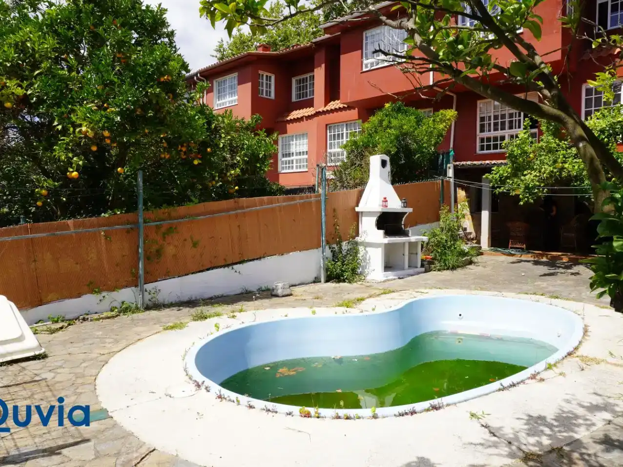 Piscina de Pis per a compartir en Oleiros amb Jardí privat, Parquet i Traster