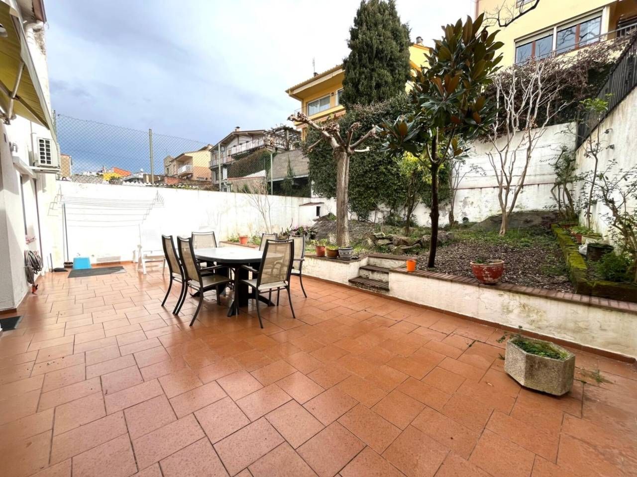 Terrace of House or chalet for sale in Girona Capital  with Air Conditioner, Heating and Private garden