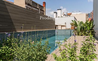 Piscina de Casa adosada en venda en  Barcelona Capital amb Aire condicionat, Terrassa i Piscina