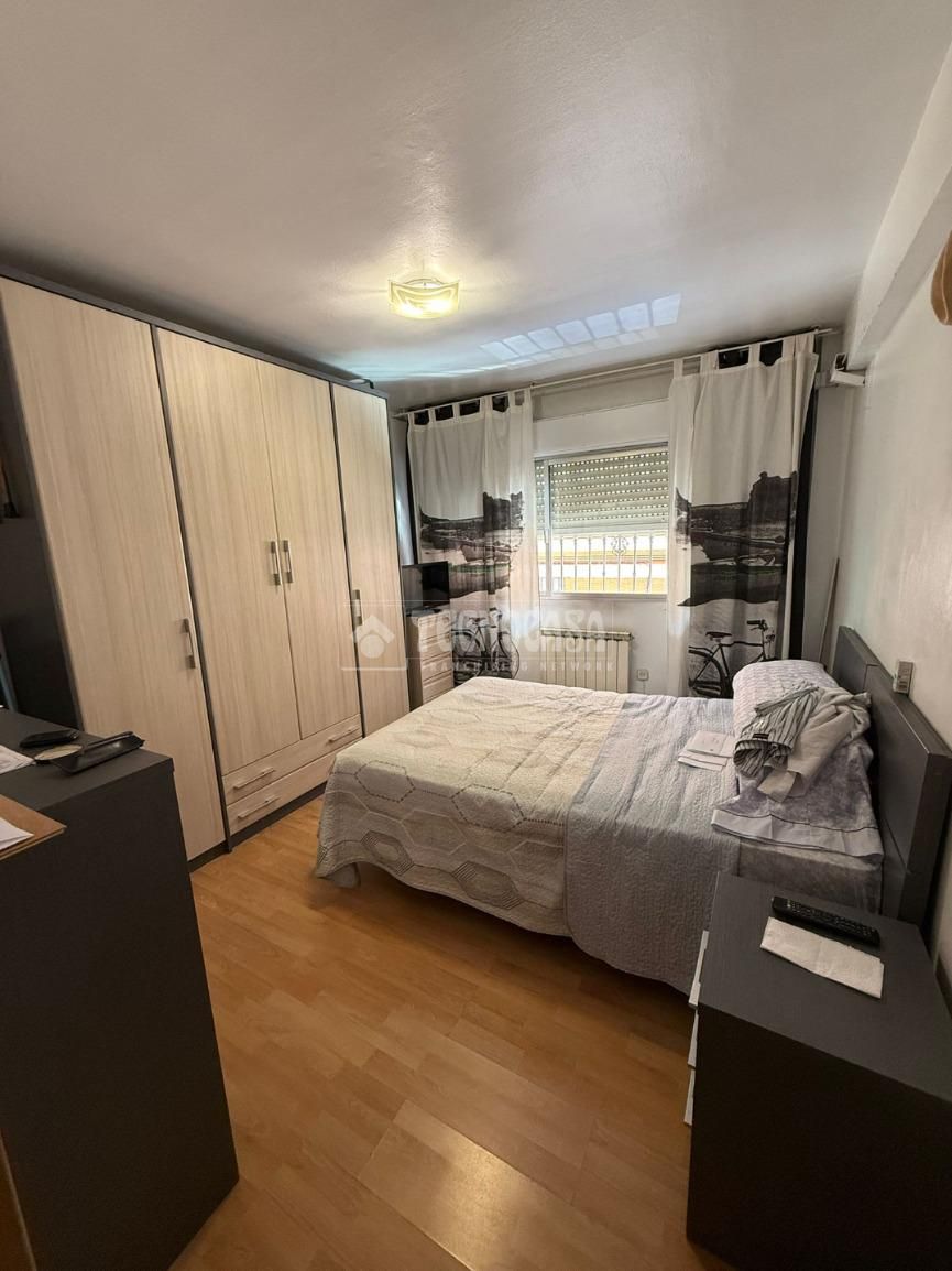 Bedroom of Flat for sale in  Madrid Capital  with Air Conditioner, Heating and Parquet flooring