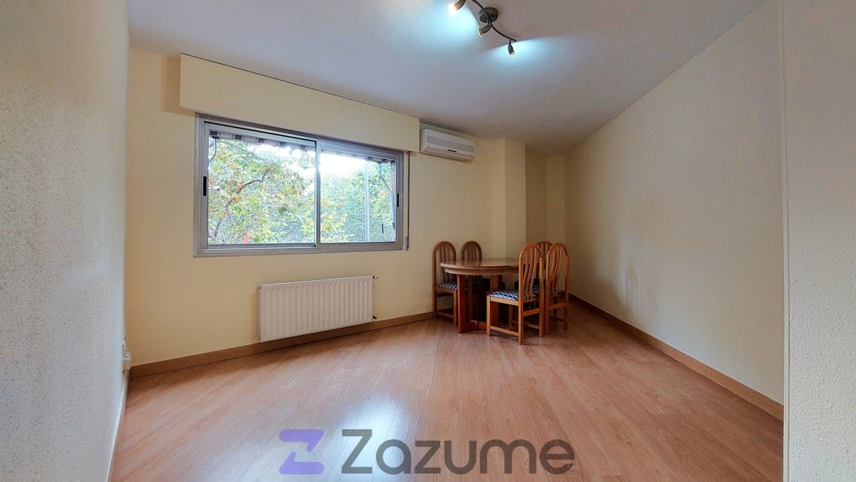 Flat to rent in C. Volver a Empezar, Palomeras Bajas