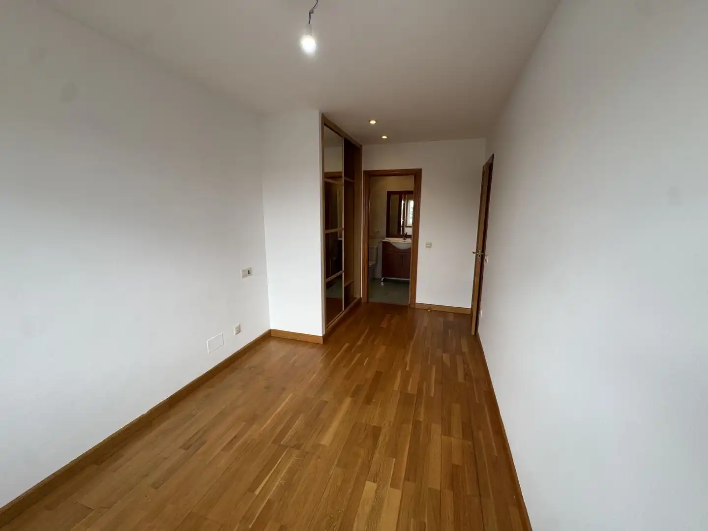 Habitación de Piso de alquiler en Culleredo con Calefacción y Trastero