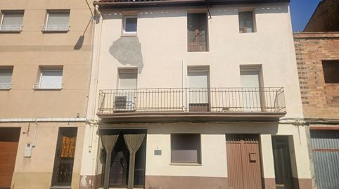 Gran casa de 460 m² con garaje, oficina y dos accesos en Rosselló