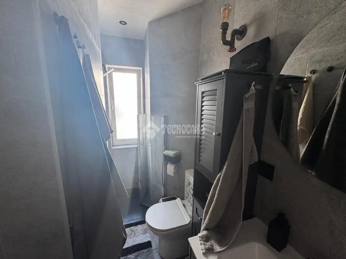 Bathroom of Flat for sale in Gijón   with Furnished