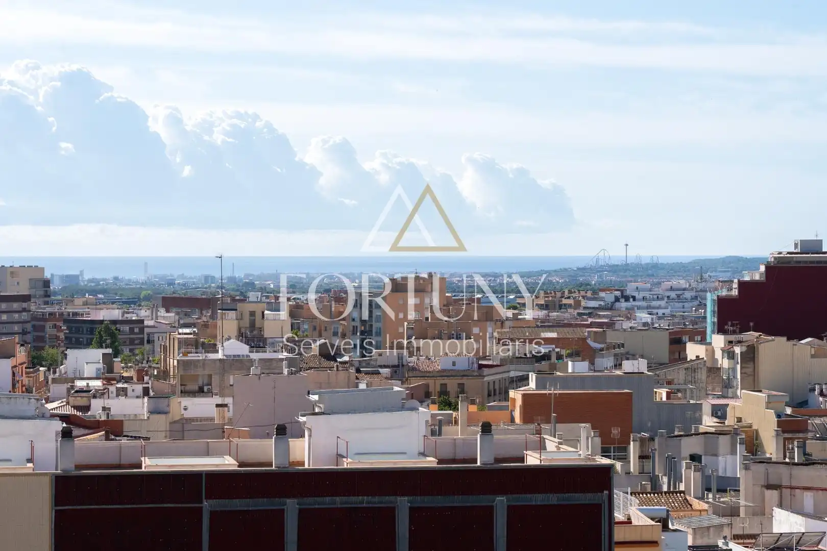 Vista exterior de Ático en venta en Reus con Calefacción, Jardín privado y Terraza