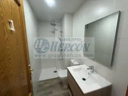 Bathroom of Flat for share in Cartagena