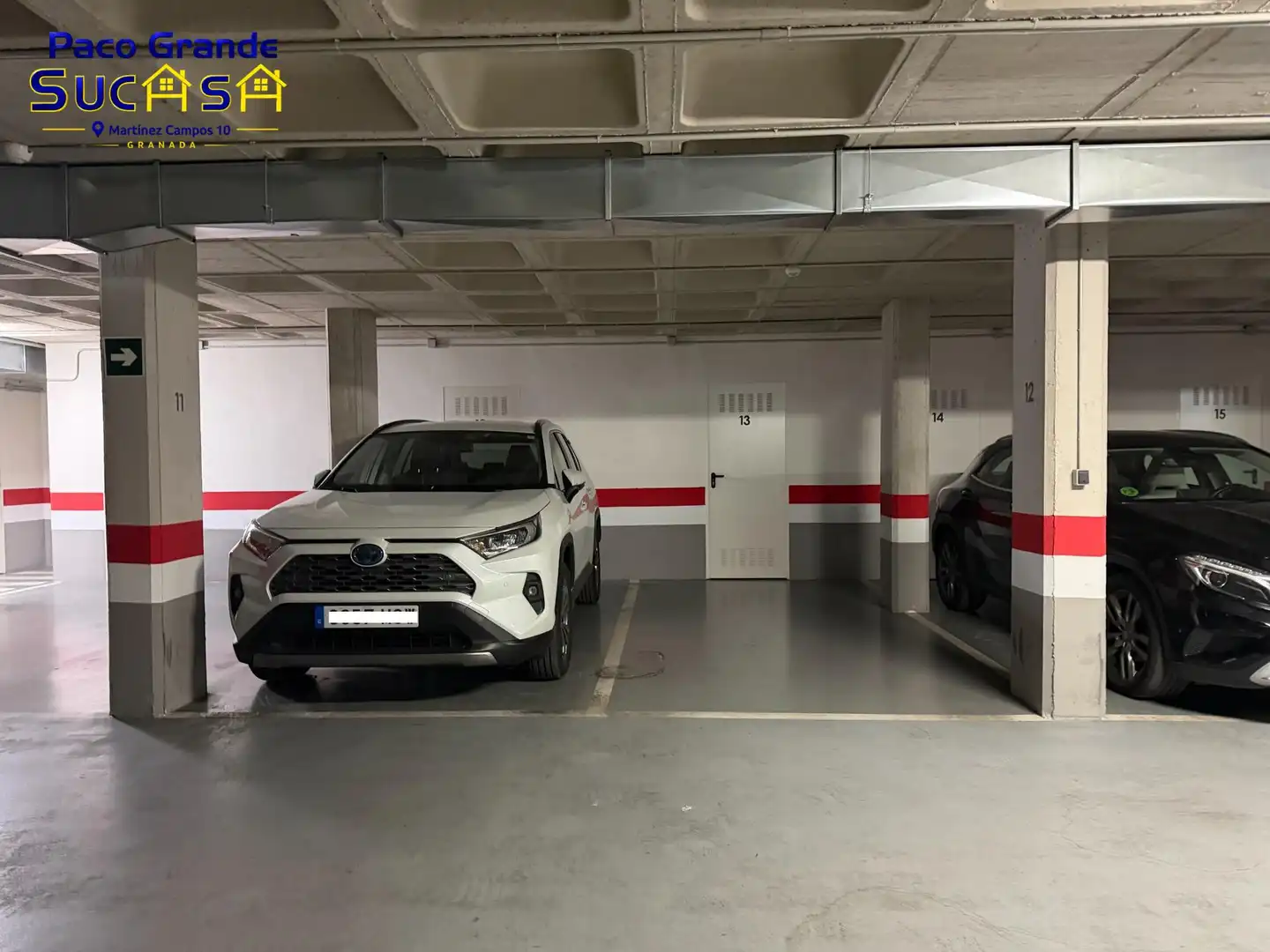 Parking of Flat for rent in Granada  with Air Conditioner, Heating and Parquet flooring