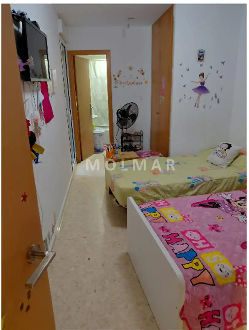 Bedroom of Flat for sale in Alberic  with Air Conditioner, Furnished and Balcony