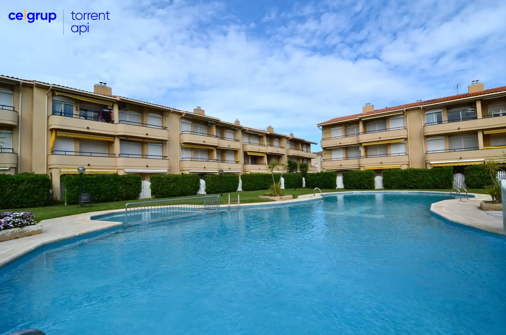 Swimming pool of Flat for sale in L'Estartit  with Terrace, Swimming Pool and Furnished