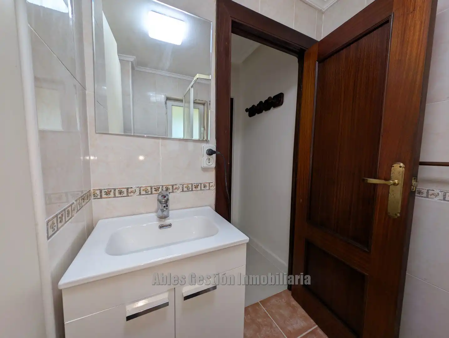 Badezimmer von Wohnung zum Verkauf in Oviedo  mit Möbliert