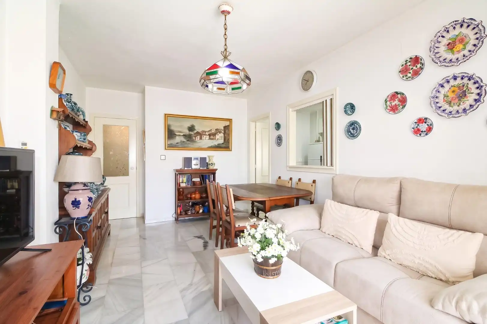 Sala de estar de Piso en venta en Motril con Terraza y Piscina comunitaria