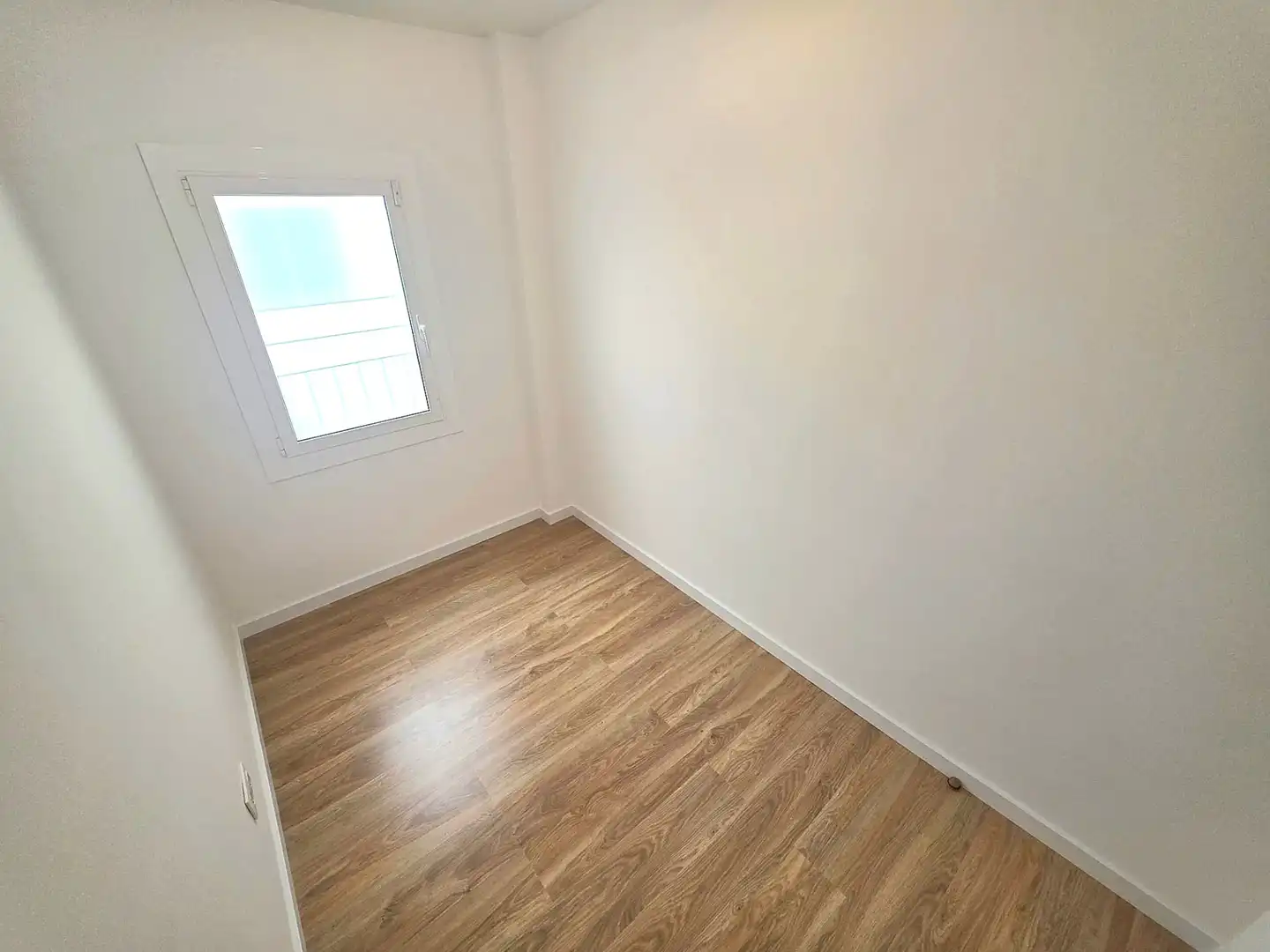 Wohnung zur Miete in Calle de Felipe de Paz, La Maternitat i Sant Ramon