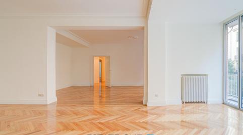 Photo 5 of Flat for rent in Calle de Fortuny, Almagro, Madrid Capital