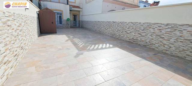 Casa-chalet en Venta en Caballero Bonald - San José Obrero - Guadalcacín