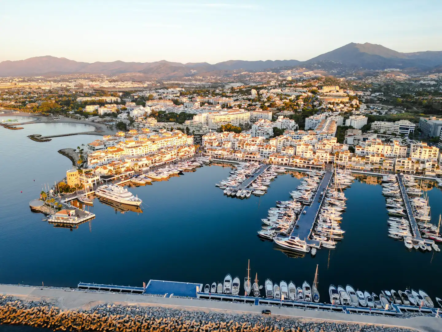 Wohnungen zum Verkauf in Puerto Banús