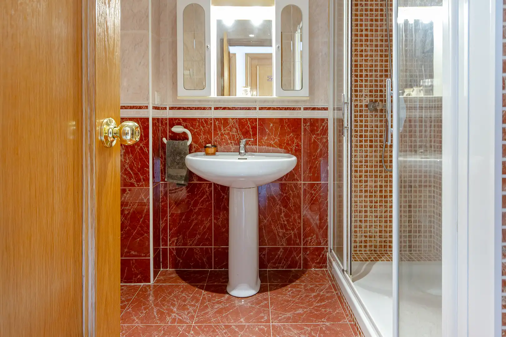 Baño de Piso en venta en Sant Esteve Sesrovires con Aire acondicionado, Calefacción y Horno