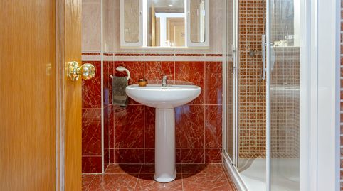 Foto 3 de Piso en venta en Sant Esteve Sesrovires, Barcelona