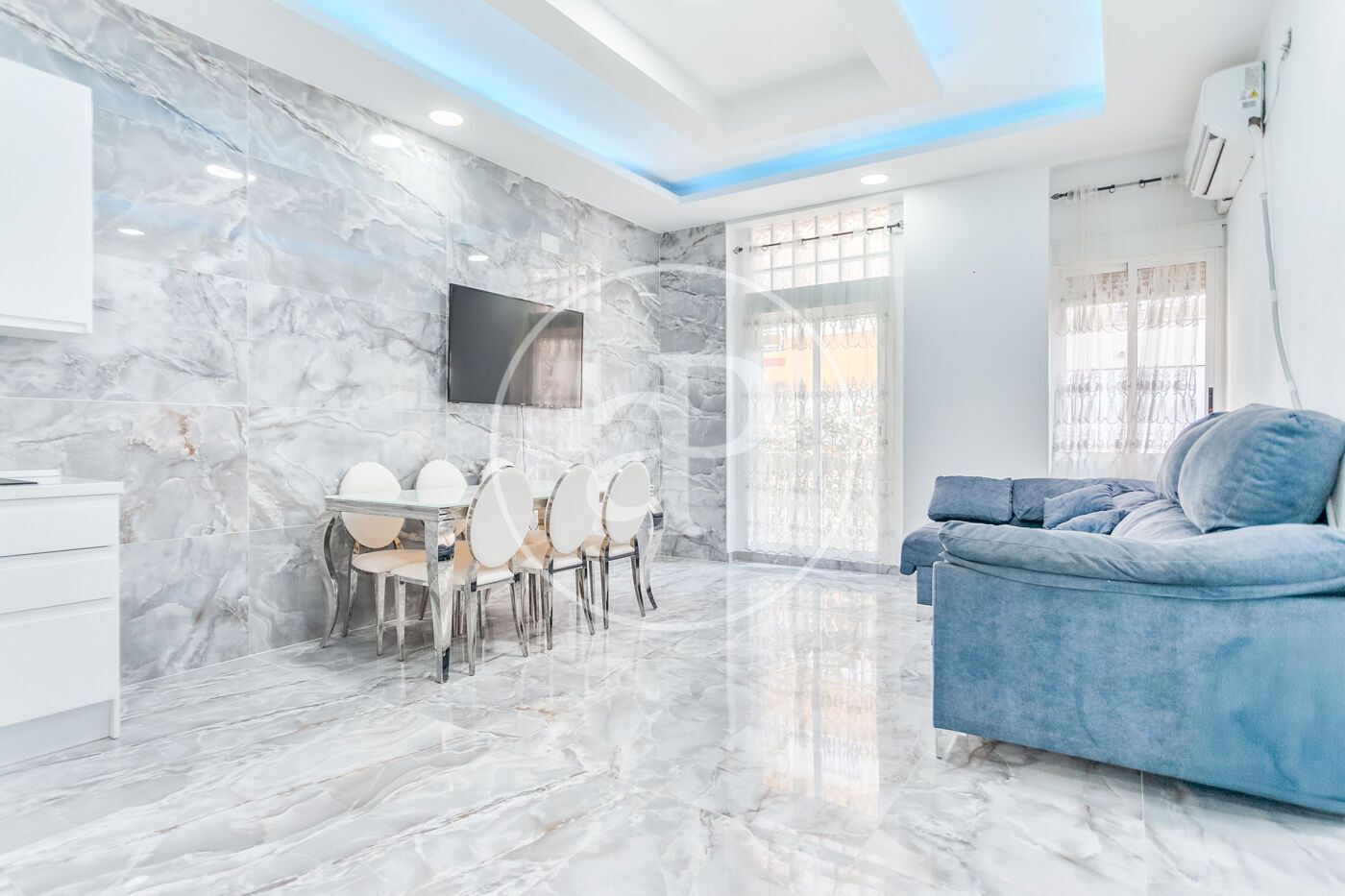 Living room of Flat for sale in  Valencia Capital  with Air Conditioner, Heating and Furnished